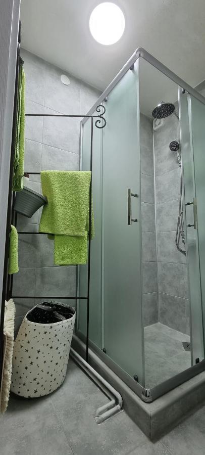 Guest Room At Number Nine Ohrid Esterno foto